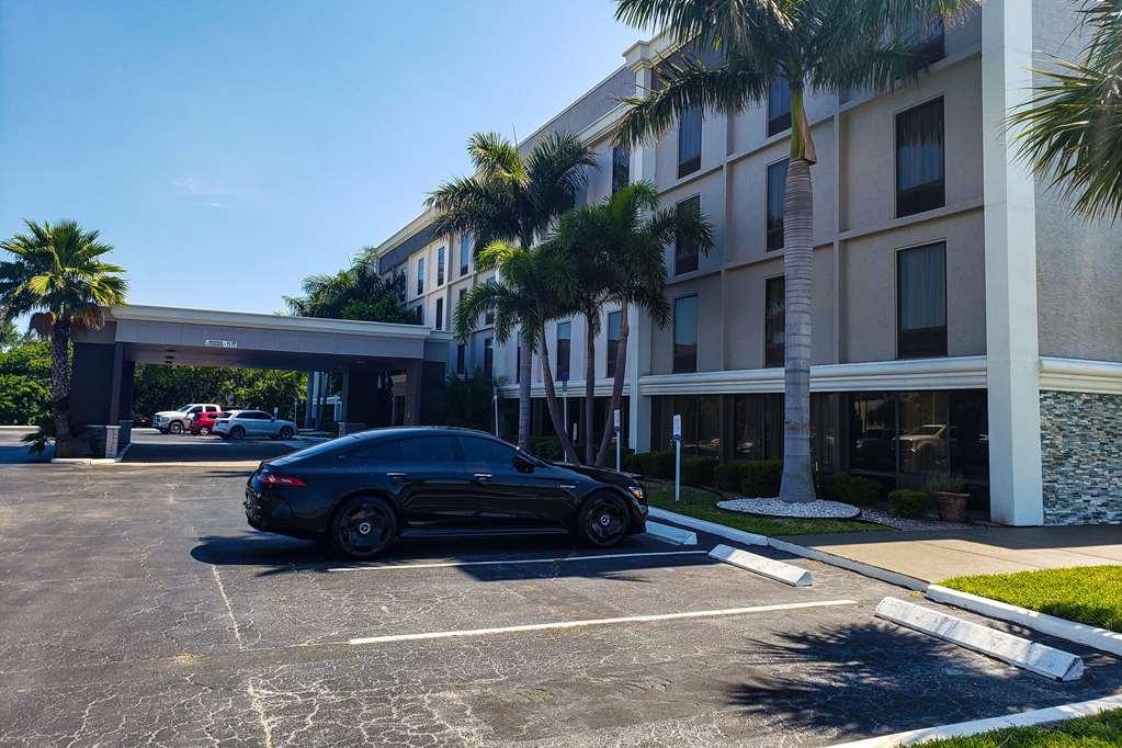 Comfort Inn & Suites St Pete - Clearwater International Airport Kültér fotó