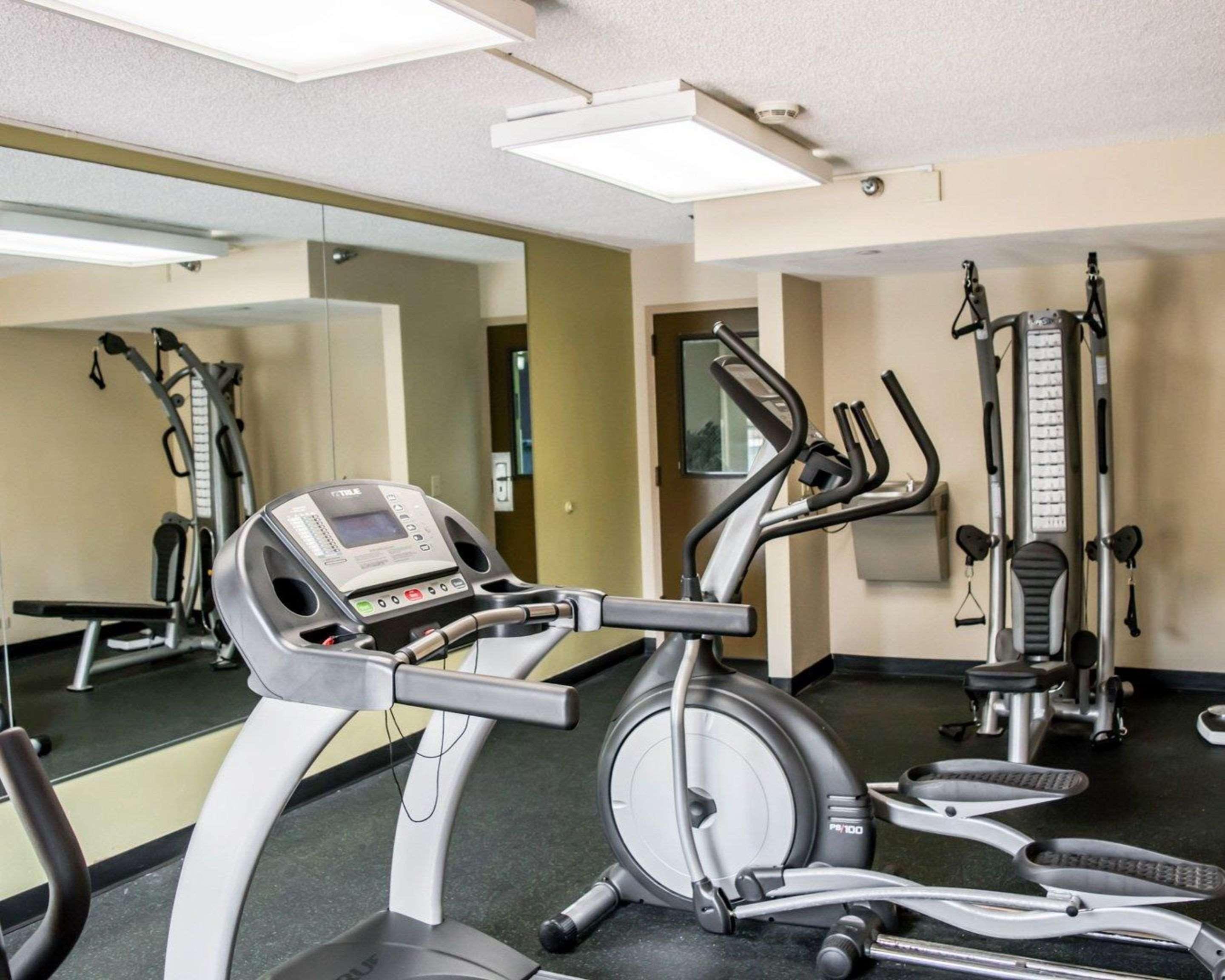 Comfort Inn & Suites St Pete - Clearwater International Airport Kültér fotó