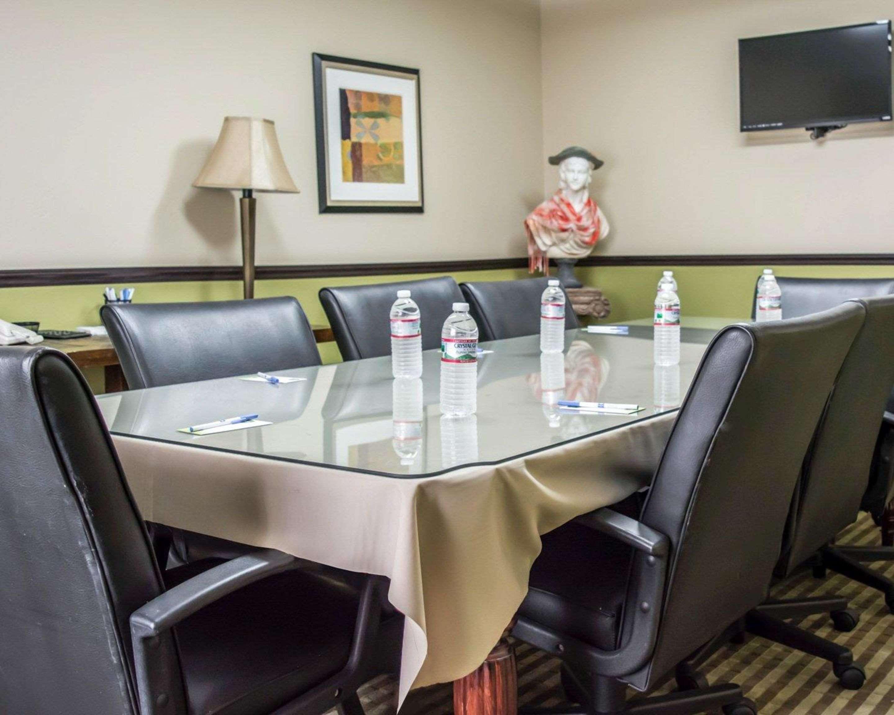 Comfort Inn & Suites St Pete - Clearwater International Airport Kültér fotó
