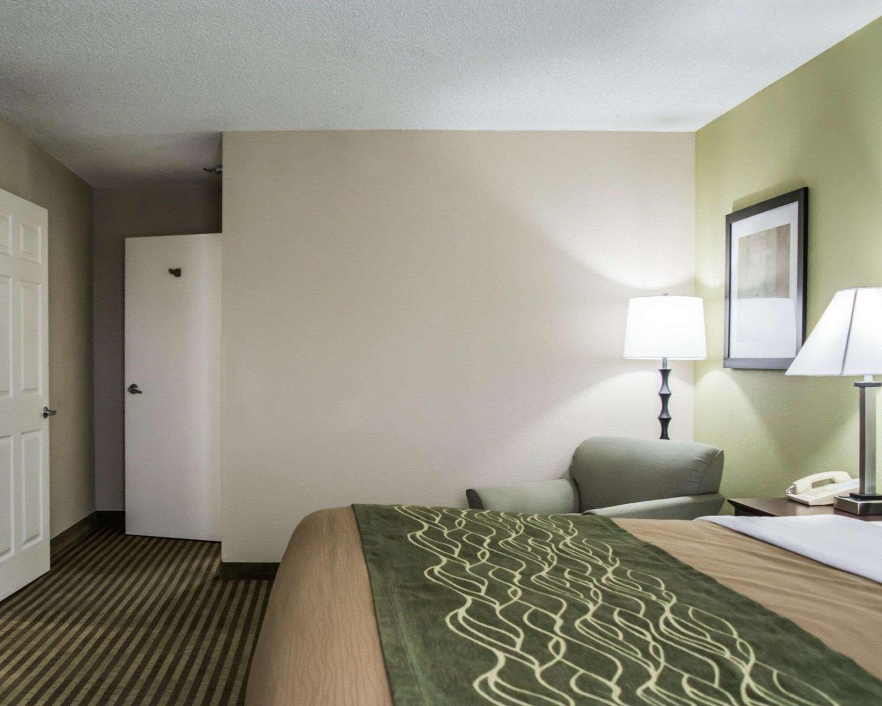 Comfort Inn & Suites St Pete - Clearwater International Airport Kültér fotó