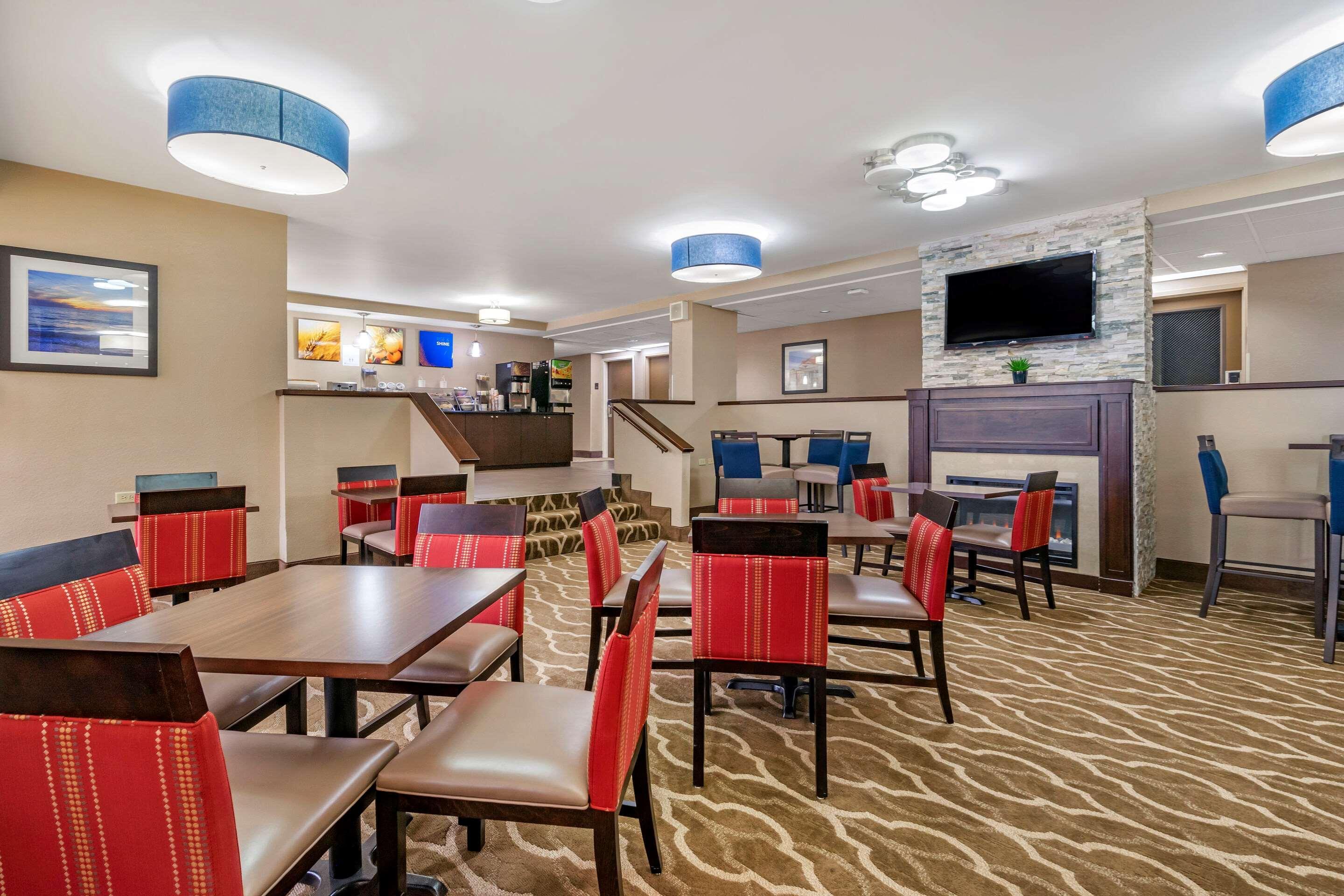 Comfort Inn & Suites St Pete - Clearwater International Airport Kültér fotó
